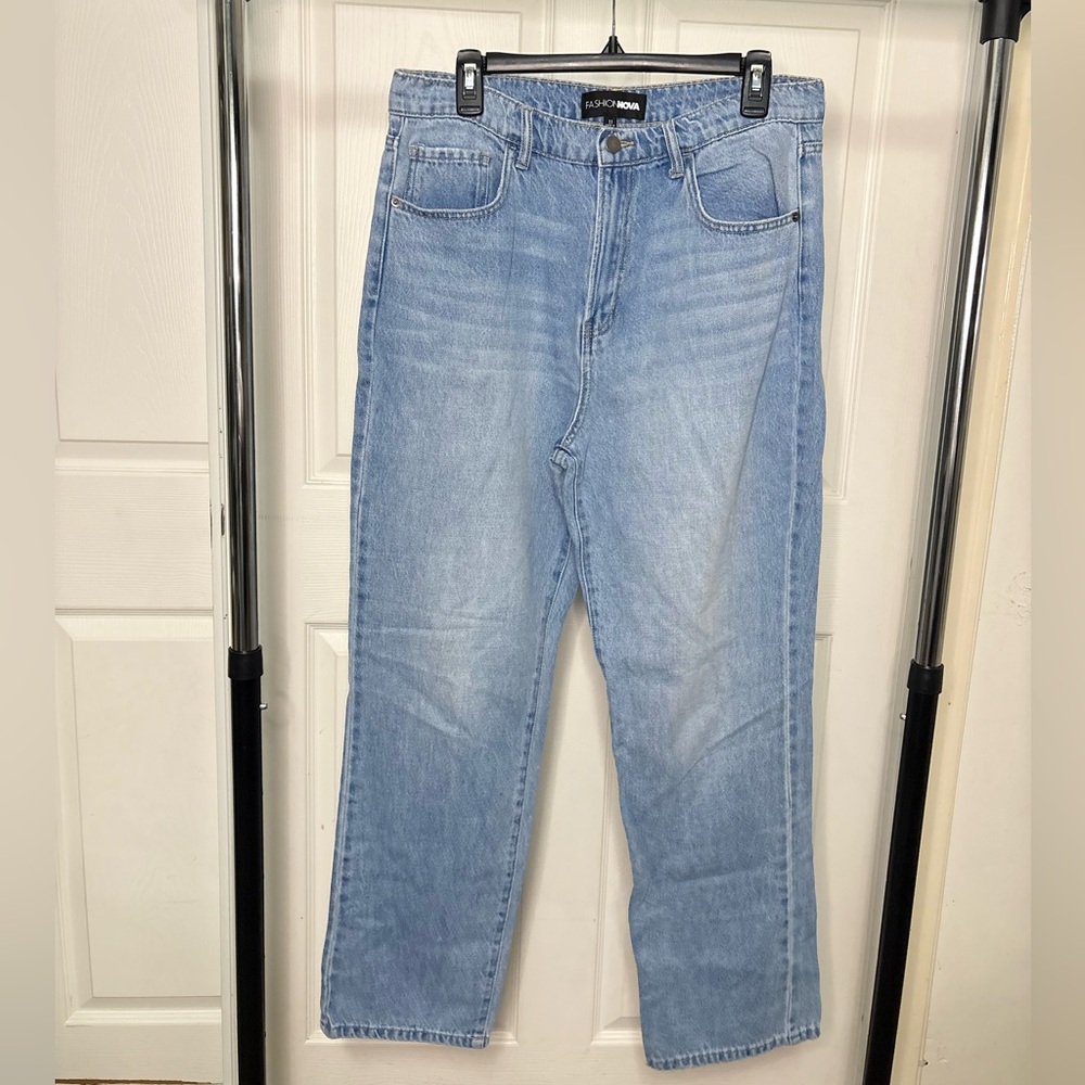 Fashion Nova Straight leg jeans